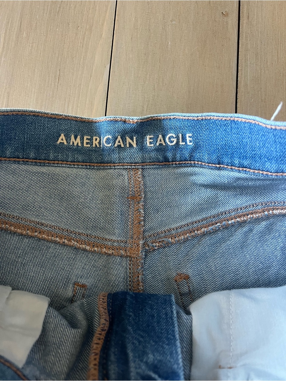 American Eagle Jean shorts Size 6 - Picture 2 of 7